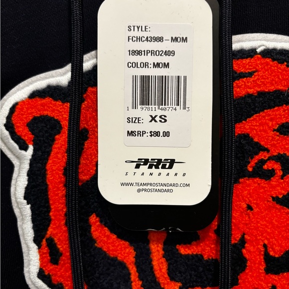 Chicago Bears Cropped Hoodie - Picture 2 of 4